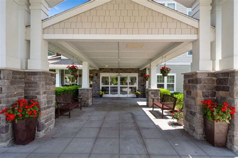 magnolia heights gracious retirement living|Hawthorn Senior Living 